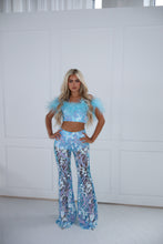 Load image into Gallery viewer, The DEWELLE Sequin Trousers and Top with Feathers
