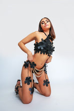 Load image into Gallery viewer, FLOWER CHAIN BELT (BLACK)
